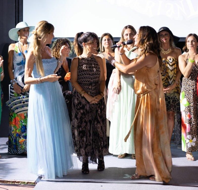 Sfilata di Moda a Bordo Piscina 12 luglio 2022 ph militello