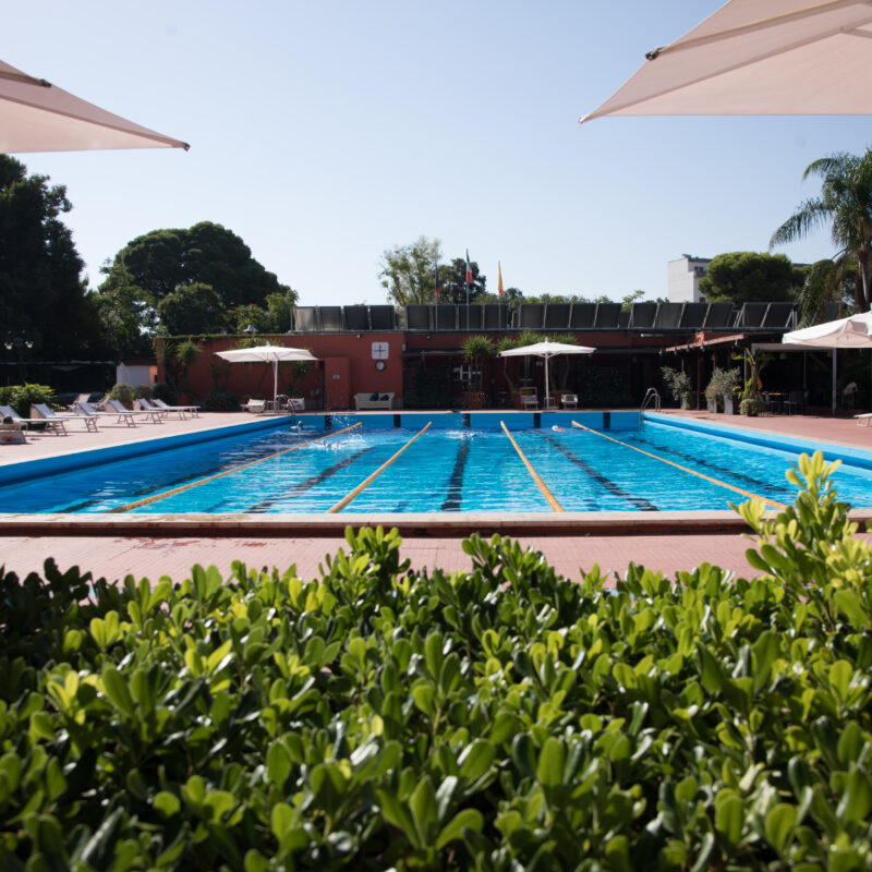 Sfilata a bordo piscina