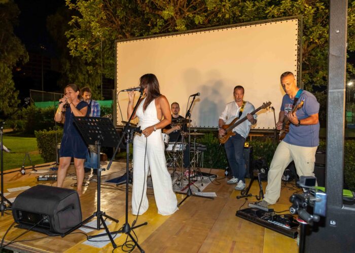 Ottima affluenza per l’esibizione alla rotonda del gruppo NPS