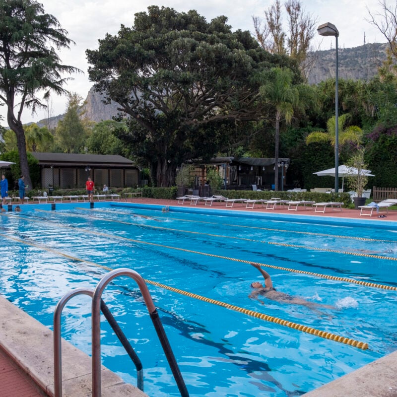 Orari servizio piscina durante le festività natalizie